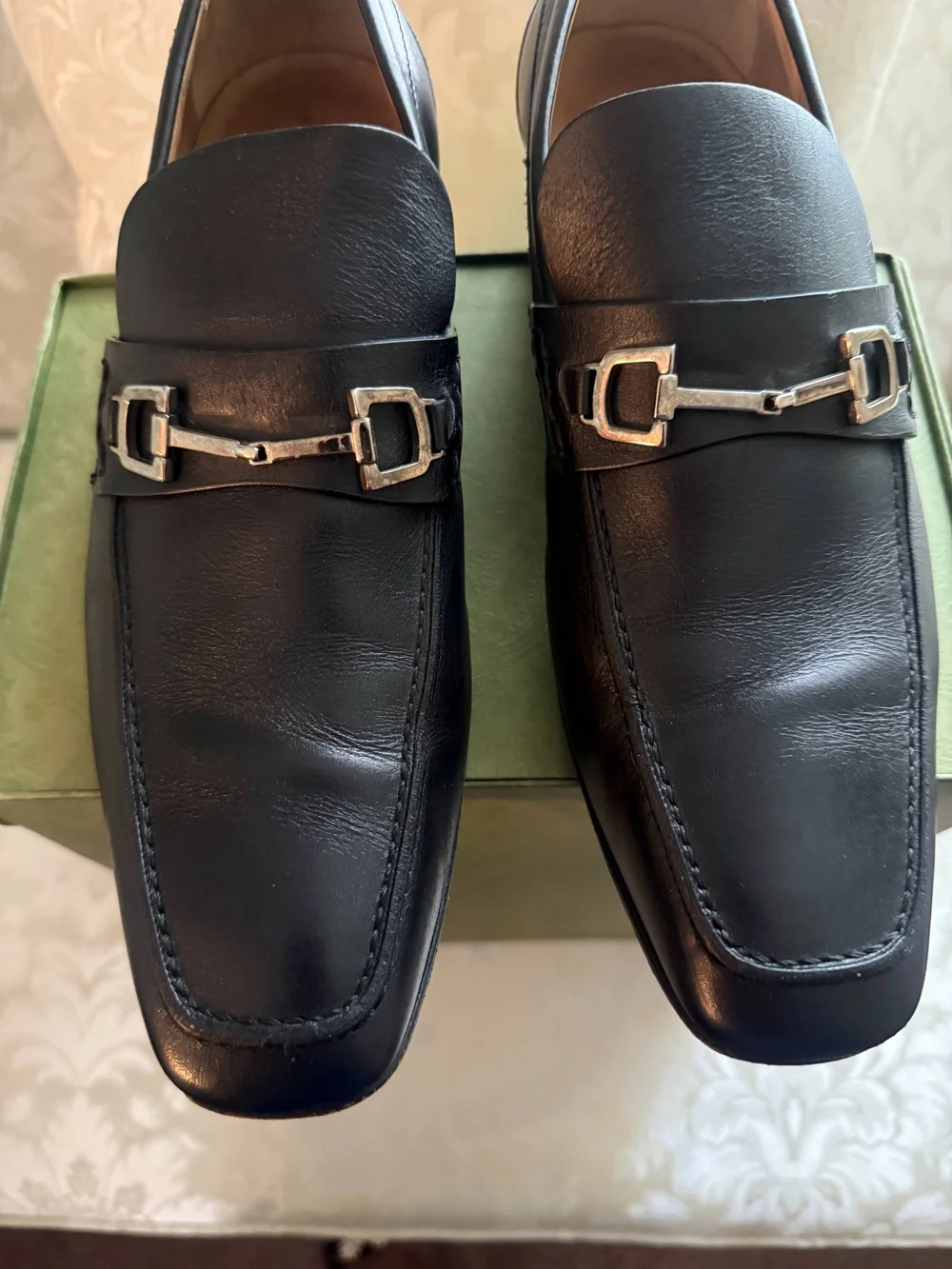 Authentic Gucci Men’s Black Leather Slip-on